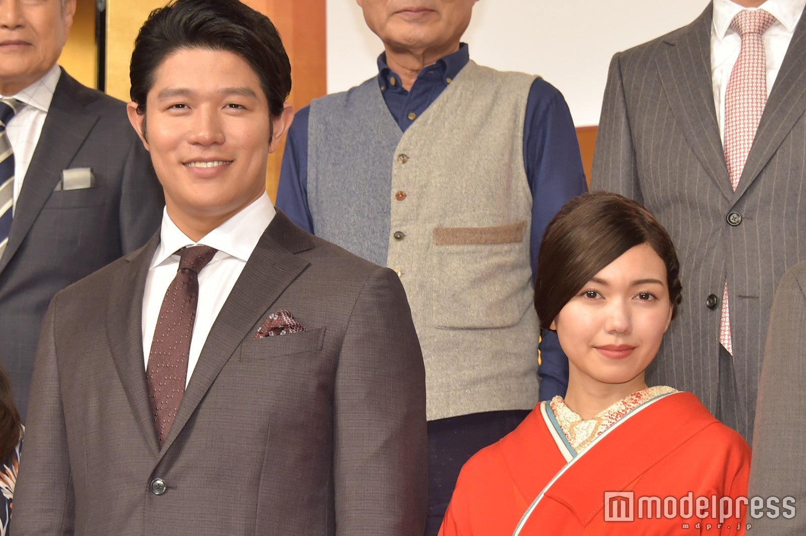 鈴木亮平、二階堂ふみ （C）モデルプレス