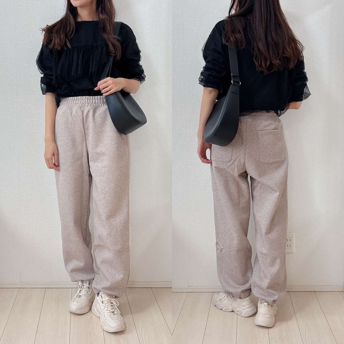 ユニクロスウェットワイドパンツとチュールトップスコーデ