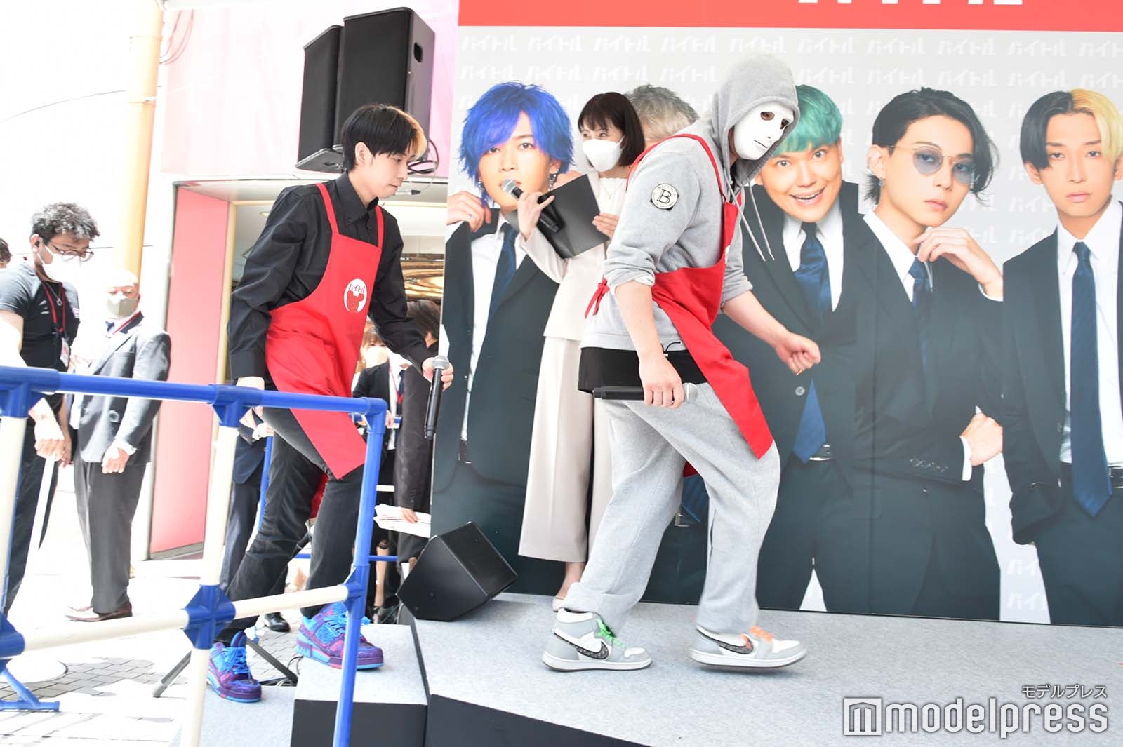 ヒカル、ラファエル （C）モデルプレス