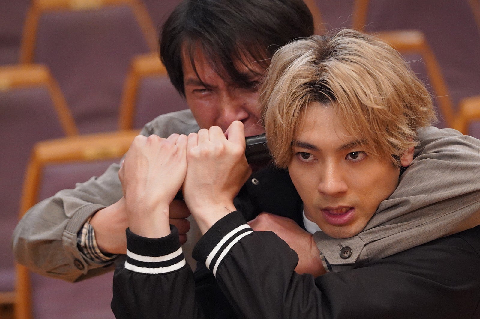 岩永ひひお、山田裕貴（C）テレビ朝日