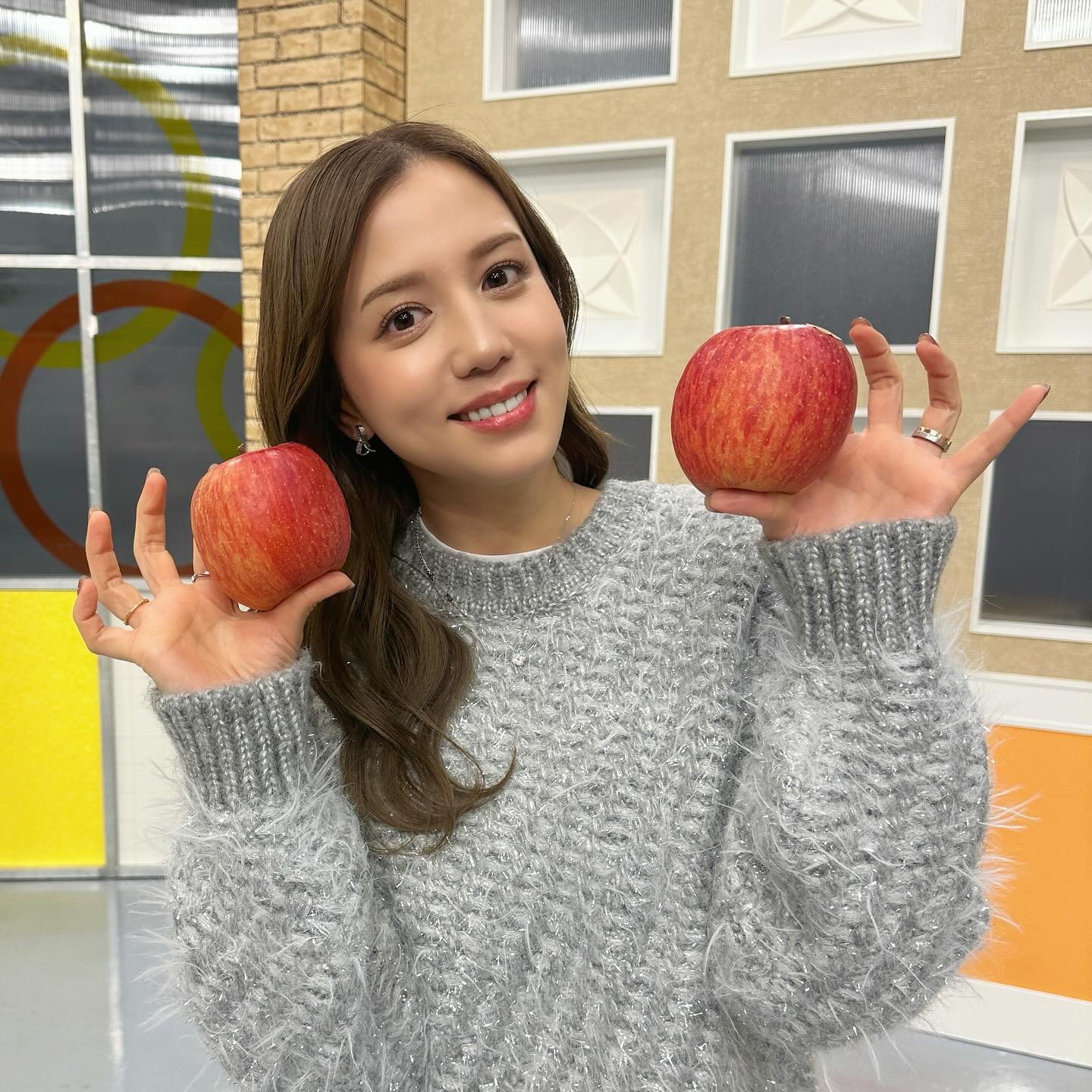 第3子誕生の丸高愛実、夫・柿谷曜一朗夫妻＆娘3人との家族ショット公開「微笑ましい」「大きくなってびっくり」と反響