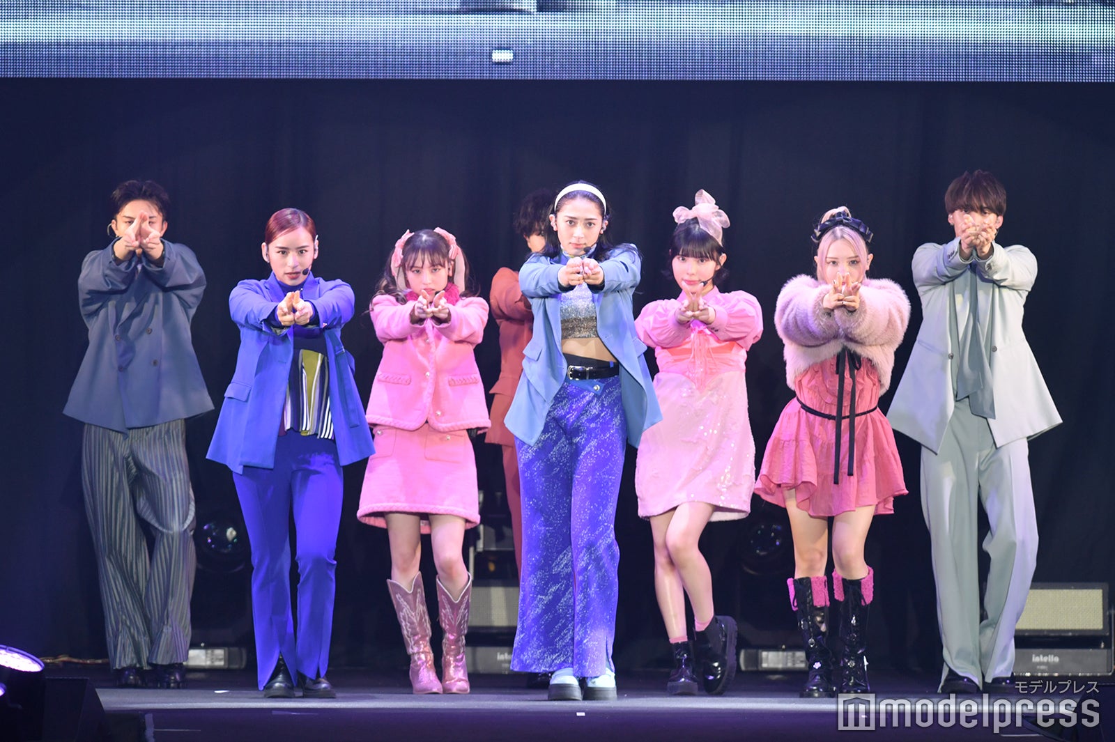 （C）モデルプレス