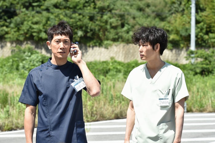 綾野剛 佐々木蔵之介が初共演 コウノドリ で佐々木が演じるのは 1話あらすじ解禁 モデルプレス