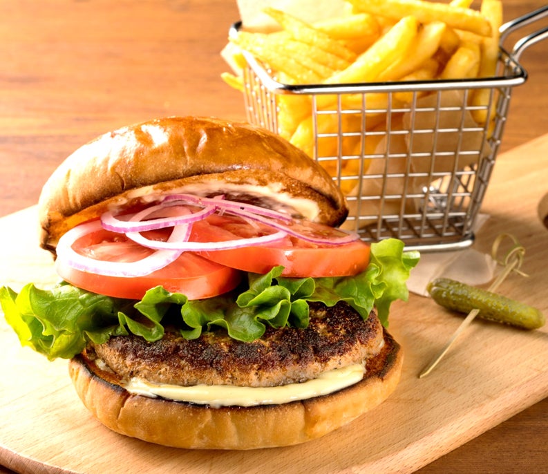 パックバーガーフレンチフライ付き1,280円／画像提供：コロワイド