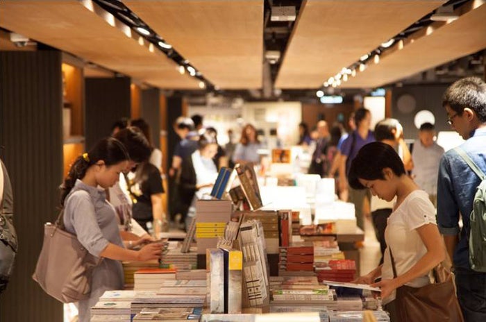 書籍・文具雑貨ゾーン/画像提供:三井不動産