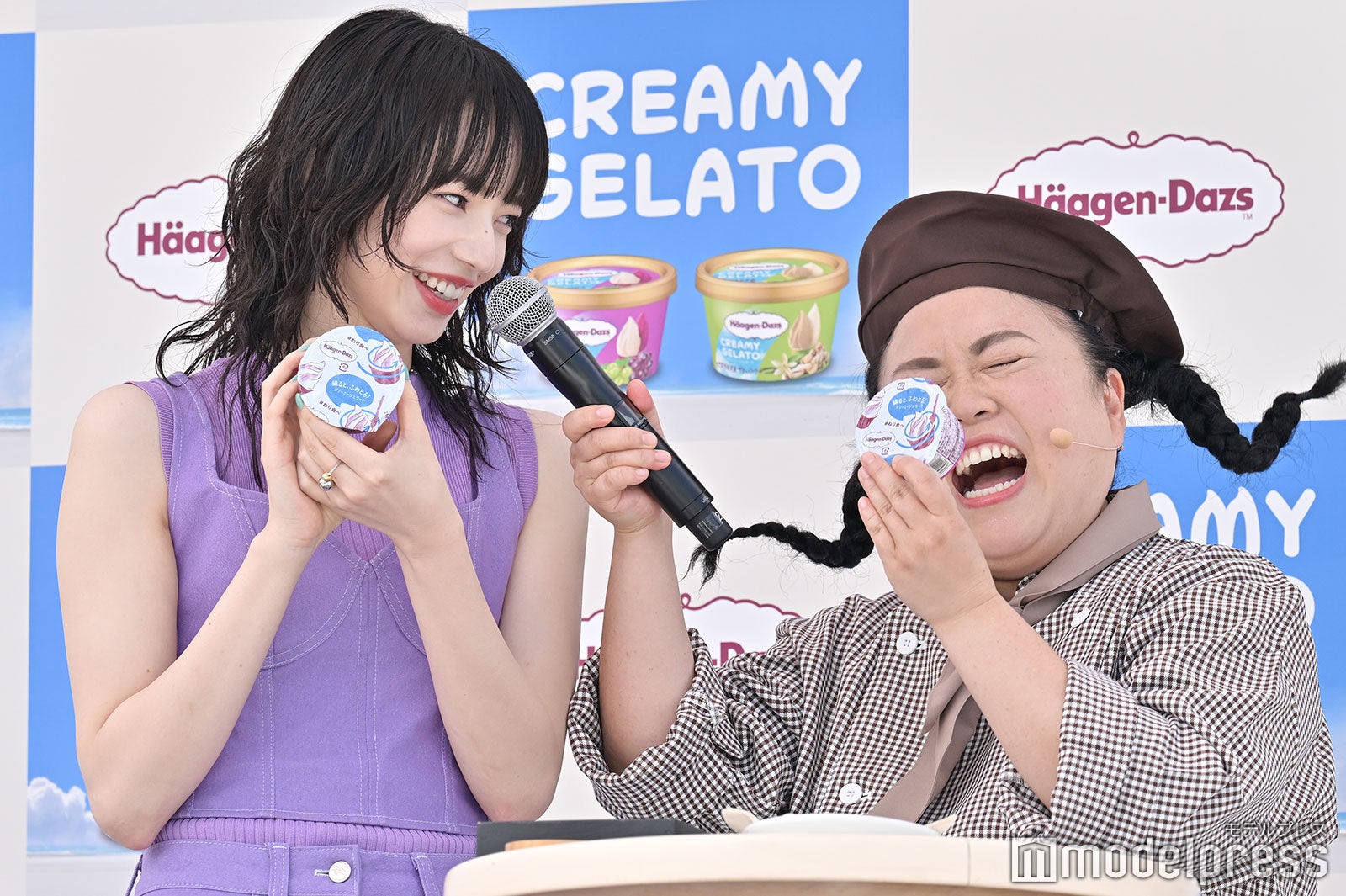 小松菜奈、江上敬子（C）モデルプレス