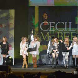 CECILE Mc BEEファッションショーの様子