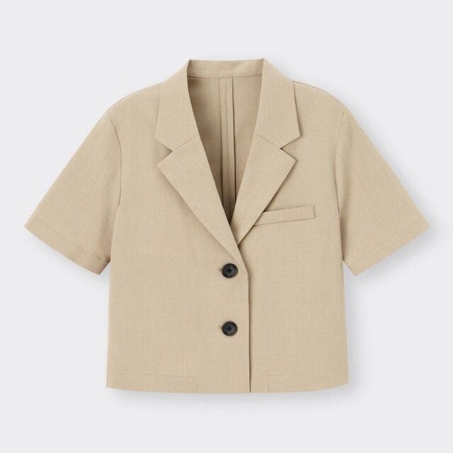 GU　リネンブレンドプルオンンパンツ　抜け感　asuka　イラスト　ハーフスリーブクロップドジャケット