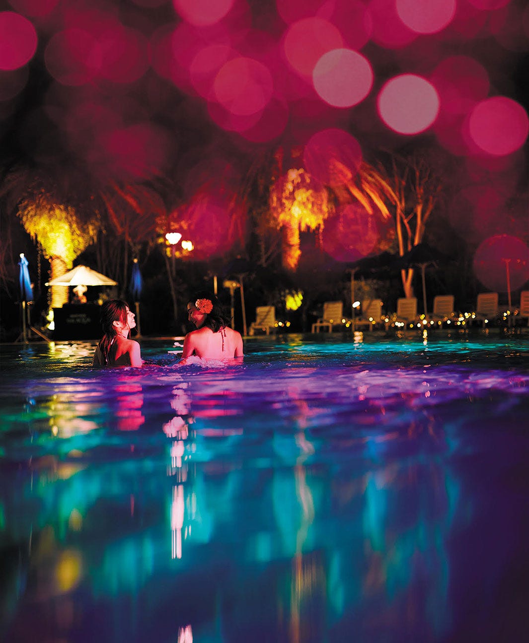 「ホテルニューオータニ」東京・幕張・大阪でプール開き!SNS映えナイトプールで都会流バカンス