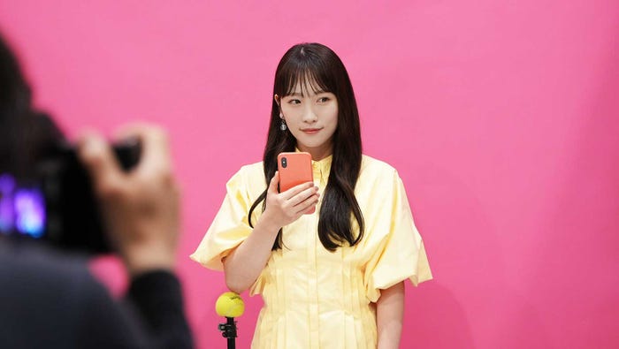 川栄李奈「ユージェネって、なに!?」篇(提供写真)