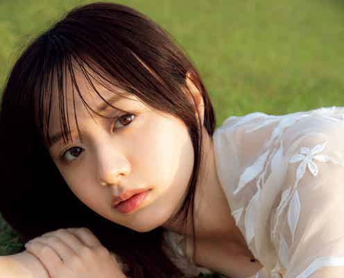 森香澄アナ、シースルーシャツで肌見せ「週プレ」表紙登場
