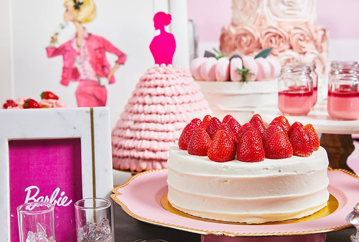 ストロベリーホリック～バービー×いちごコレクション～／画像提供：ザ ストリングス 表参道