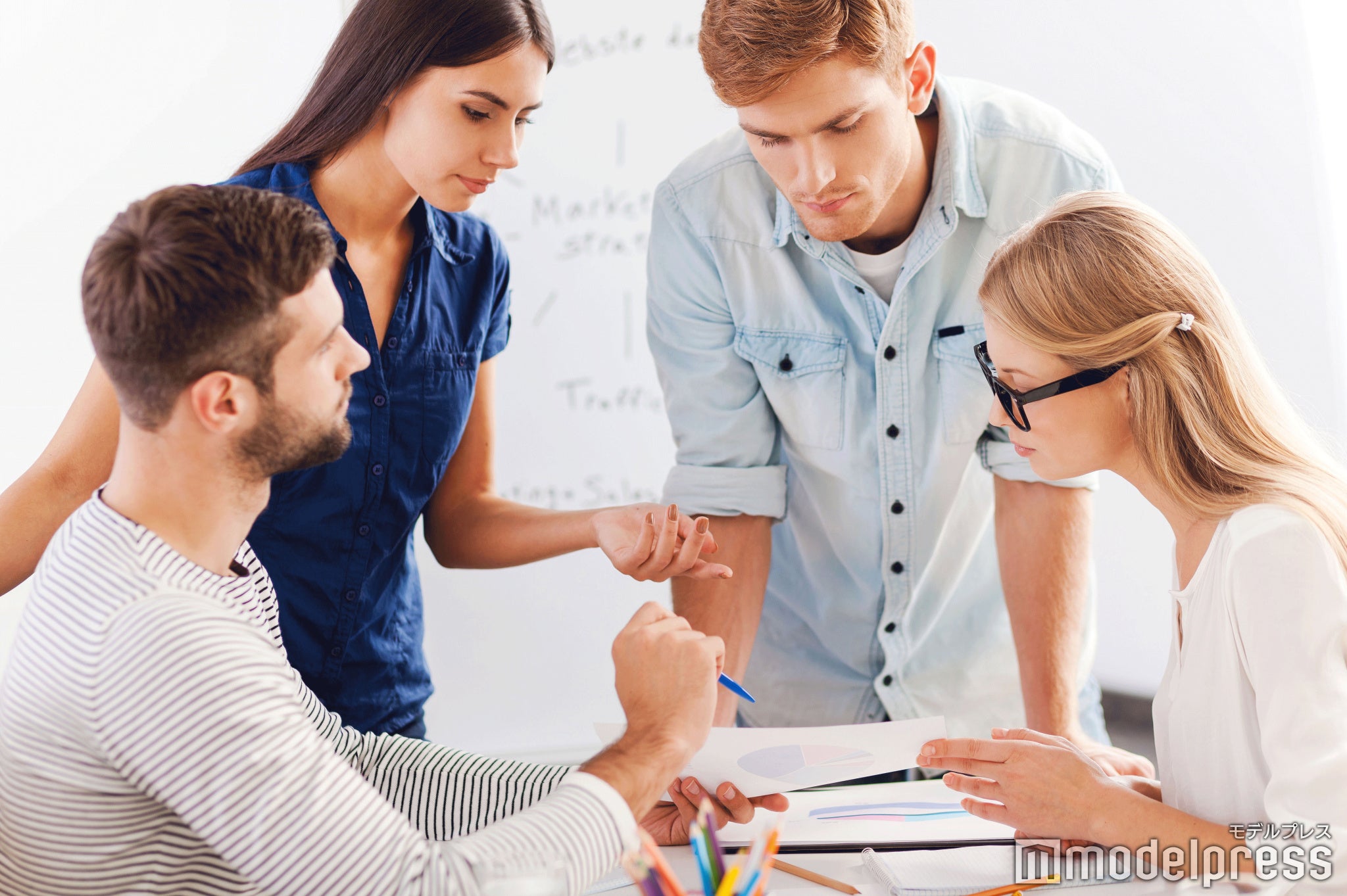 仕事への口出しはNG（photo by gstockstudio／Fotolia）