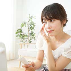 モデルプレス - 男性が「この子ミーハーだなぁ……」と思う女性の特徴