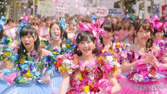 AKB48「心のプラカード」より