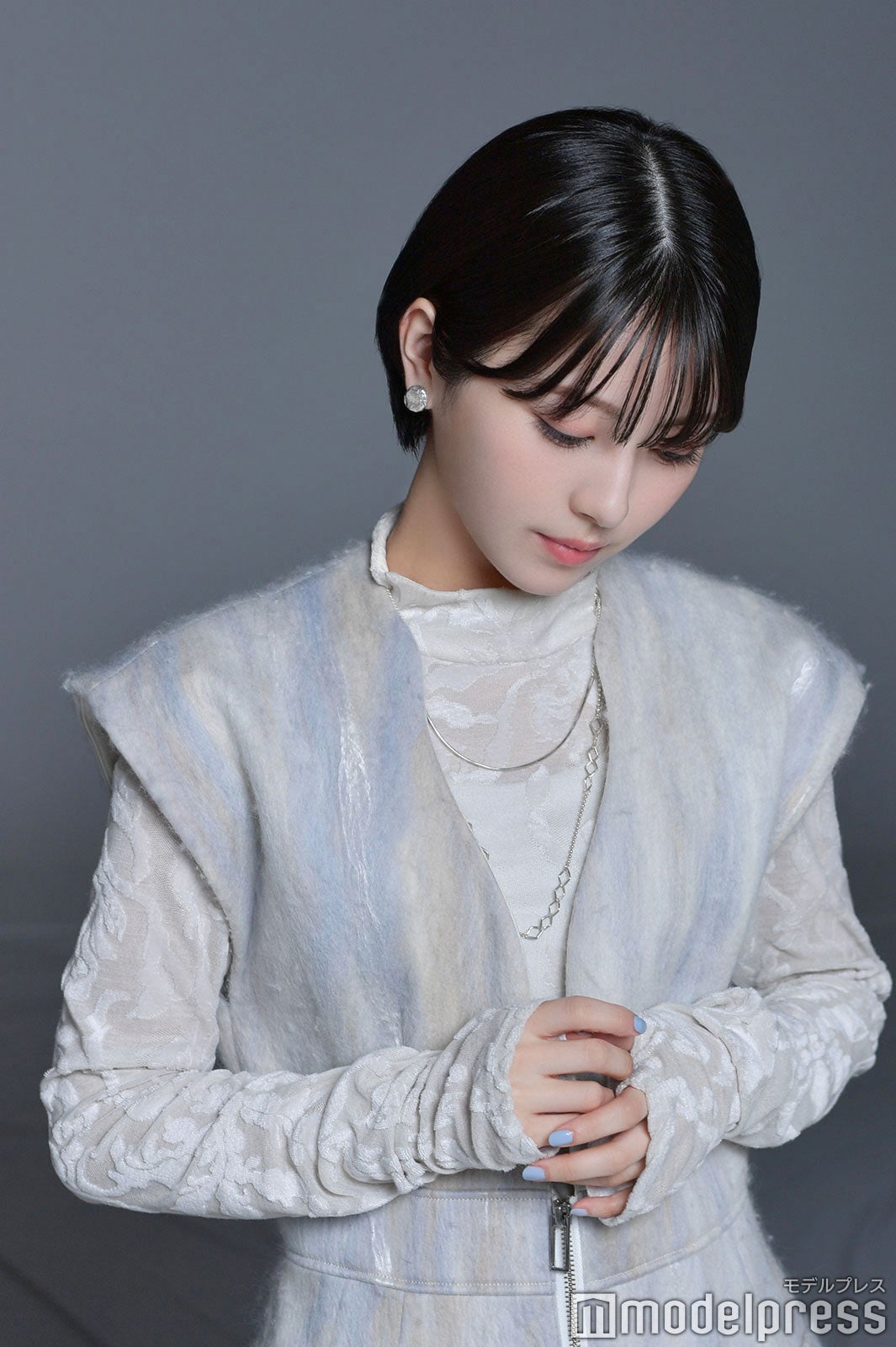 浜辺美波（C）モデルプレス