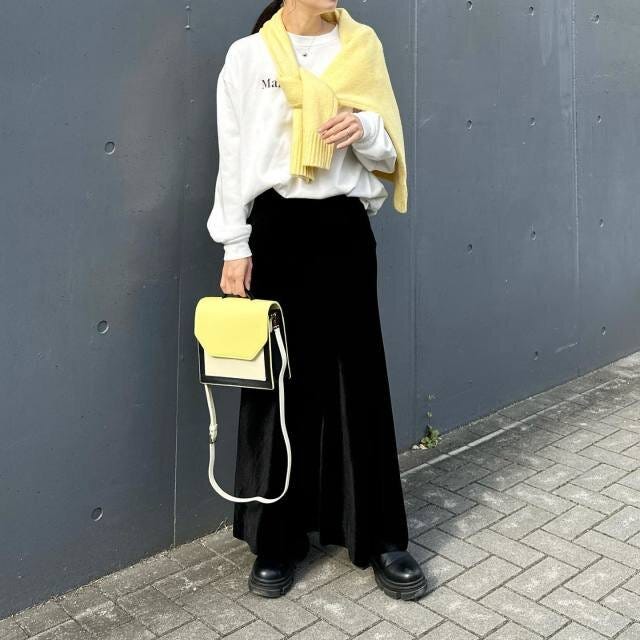 黒スカートコーデ 冬におすすめの大人の黒スカートコーデ