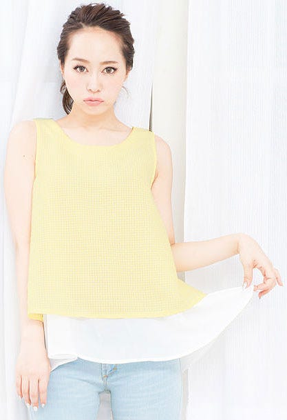 シースルーギンガムチェックノースリーブトップス「神戸レタス」2990円(税込)