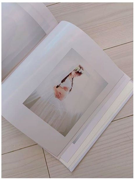 辻希美、第4子妊娠中のマタニティフォト公開「凄く不思議な気持ち」