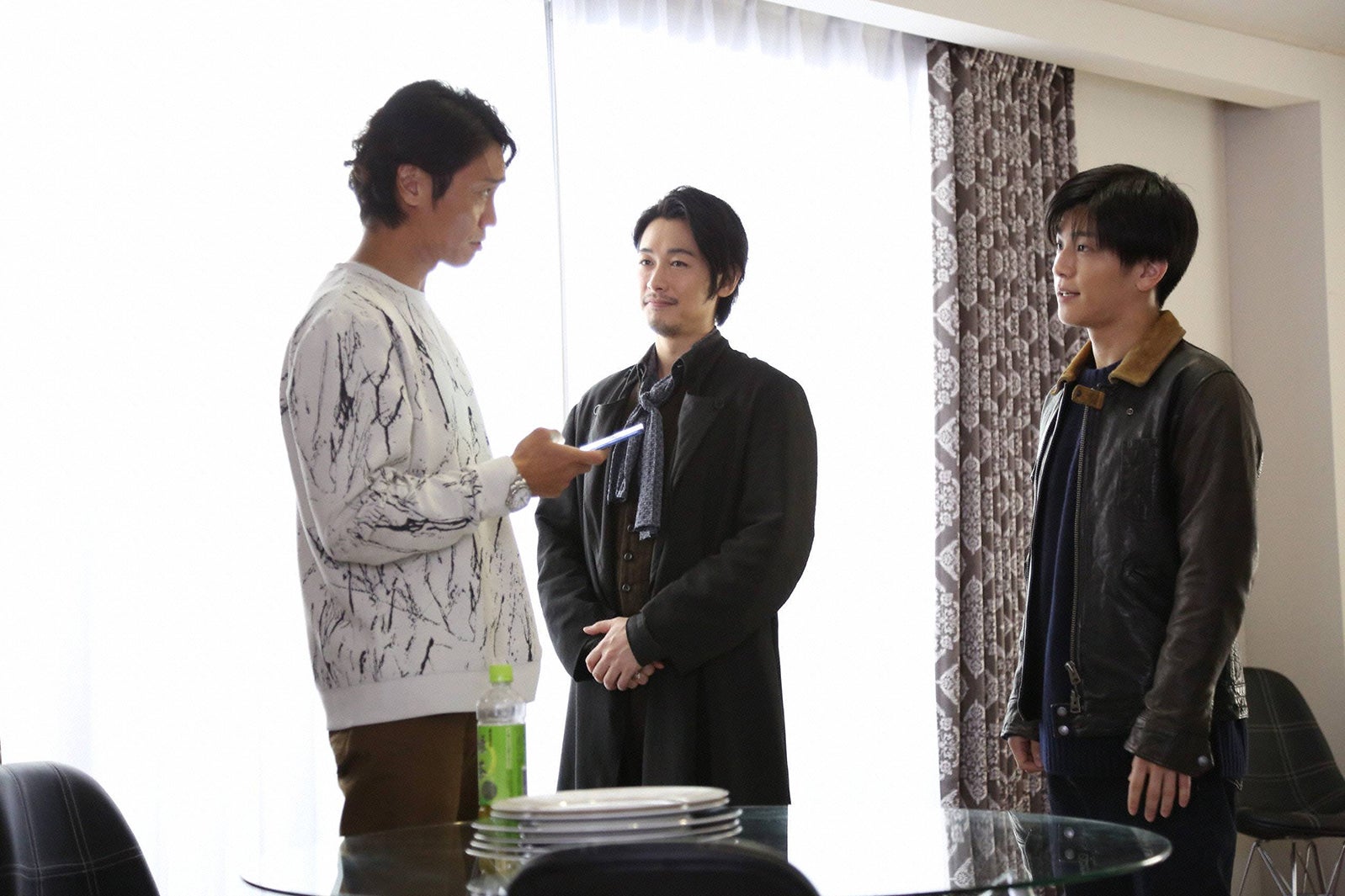 永井大、ディーン・フジオカ、岩田剛典／「シャーロック」第5話より（C）フジテレビ