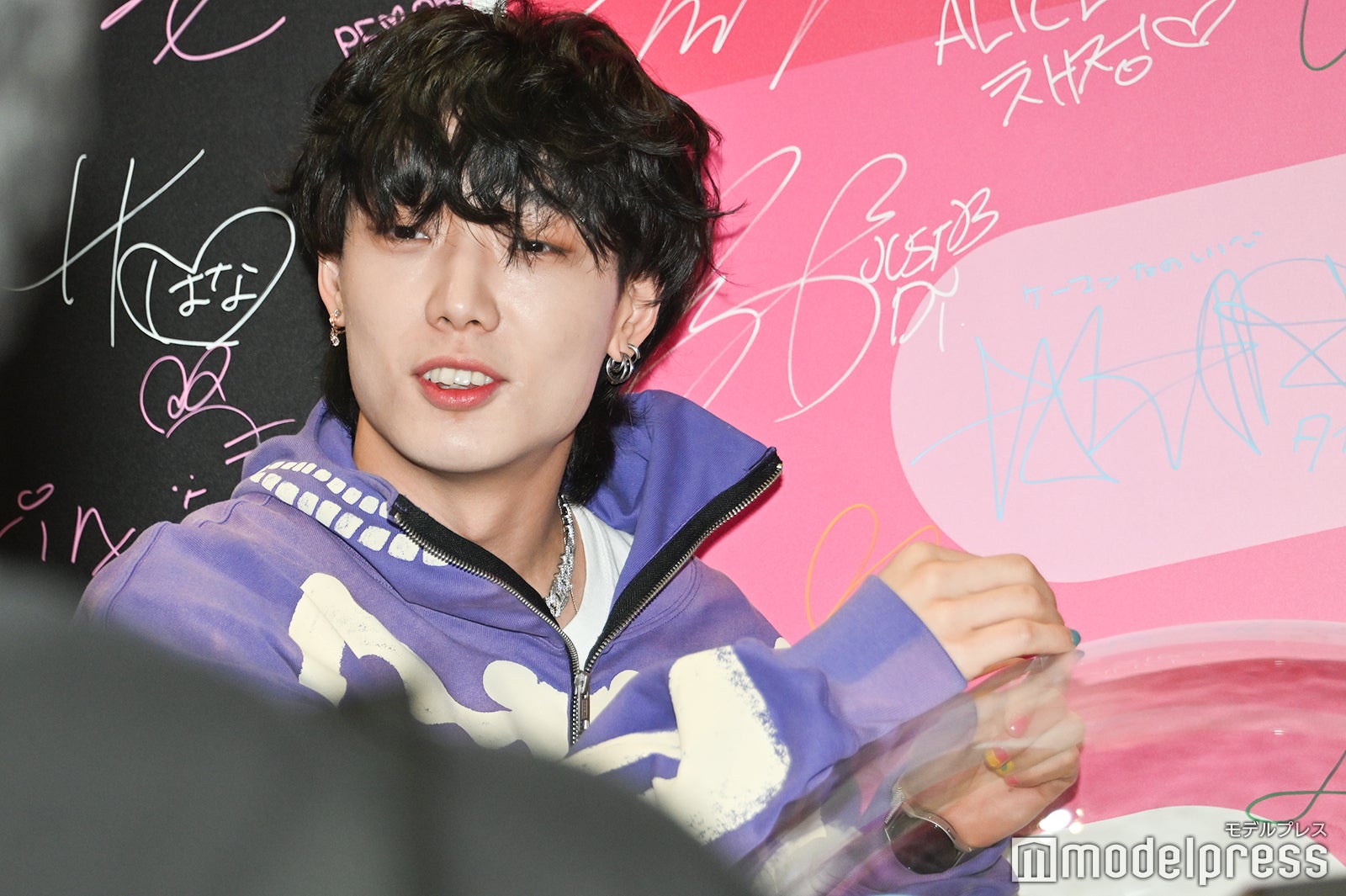 iKON（C）モデルプレス