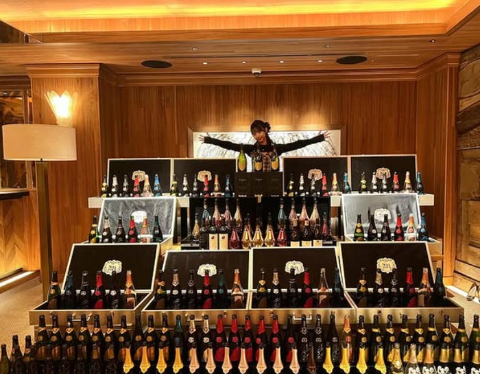 「FABRIC LOUNGE TOKYO」にじほInstagramより