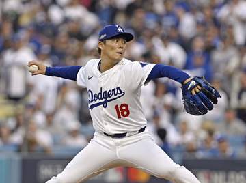 山本由伸がシュワバーを3打席連続三振 MLBトップ22本塁打の大砲を大ピンチで圧倒 解説「伝わってくる投球」6回途中降板も自己最多タイ10Kで5勝目の権利