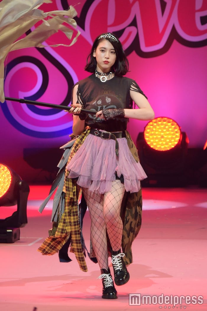 「Seventeen 夏の学園祭2016」出演時の三吉彩花(C)モデルプレス