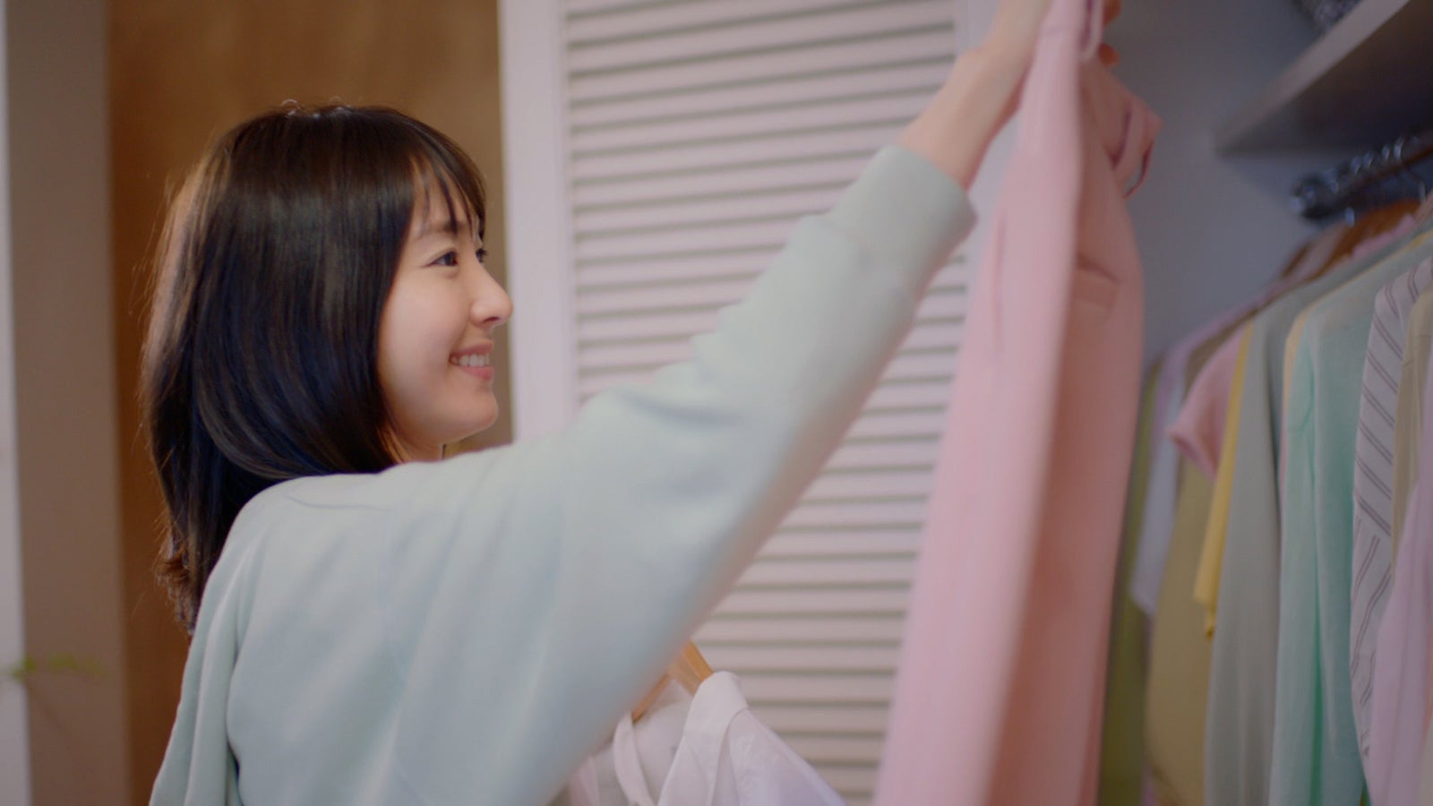 新垣結衣／新テレビCM「よきかな」篇より（提供写真）