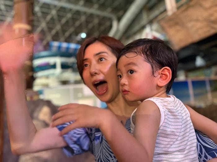 山崎夕貴アナウンサー、息子/おばたのお兄さん公式ブログより