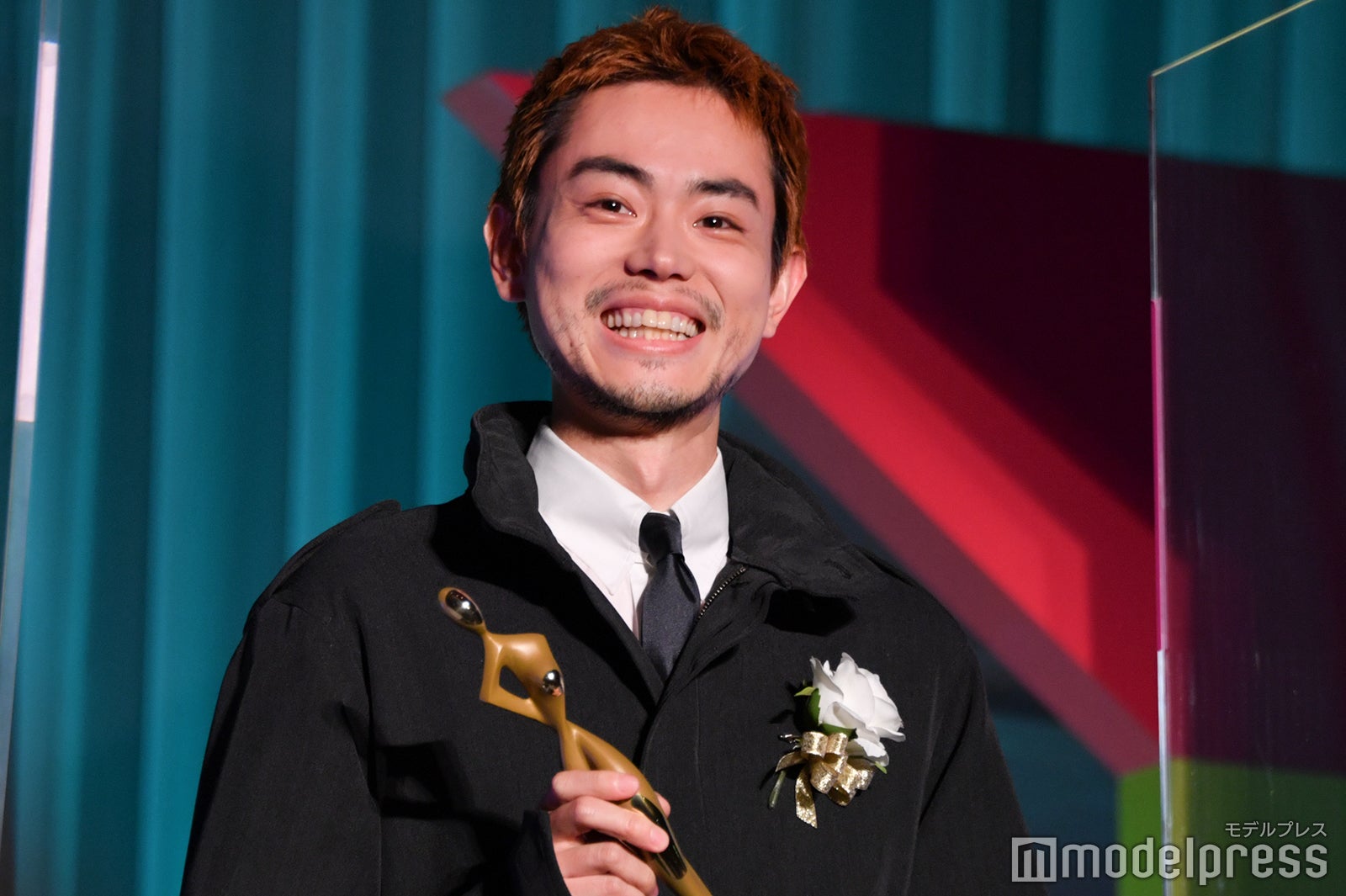 最高のカラー配色&圧巻のネイティブ柄 菅田将暉さん着 ラルフローレン ガウン S 最高のカラー配色&圧巻のネイティブ柄 菅田将暉さん着 ラルフ