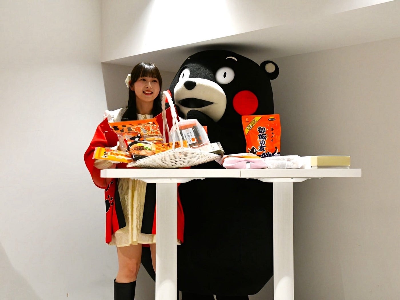 そ、そんな狭いところに……＝2月16日、東京都渋谷区