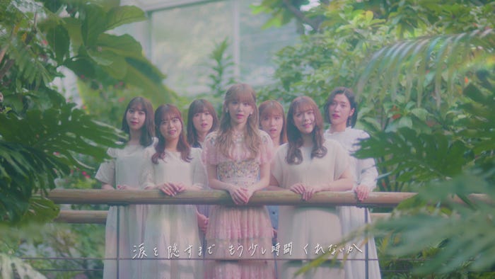宮脇咲良の卒業ソング「思い出にするにはまだ早すぎる」MV(C)Mercury