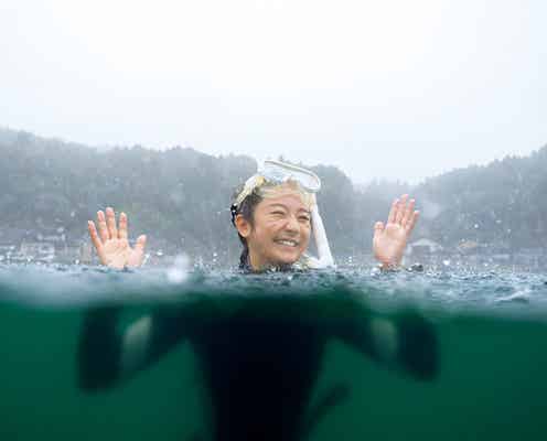 木村文乃、スキューバダイビング中の圧巻カットも 7年ぶりカレンダー決定