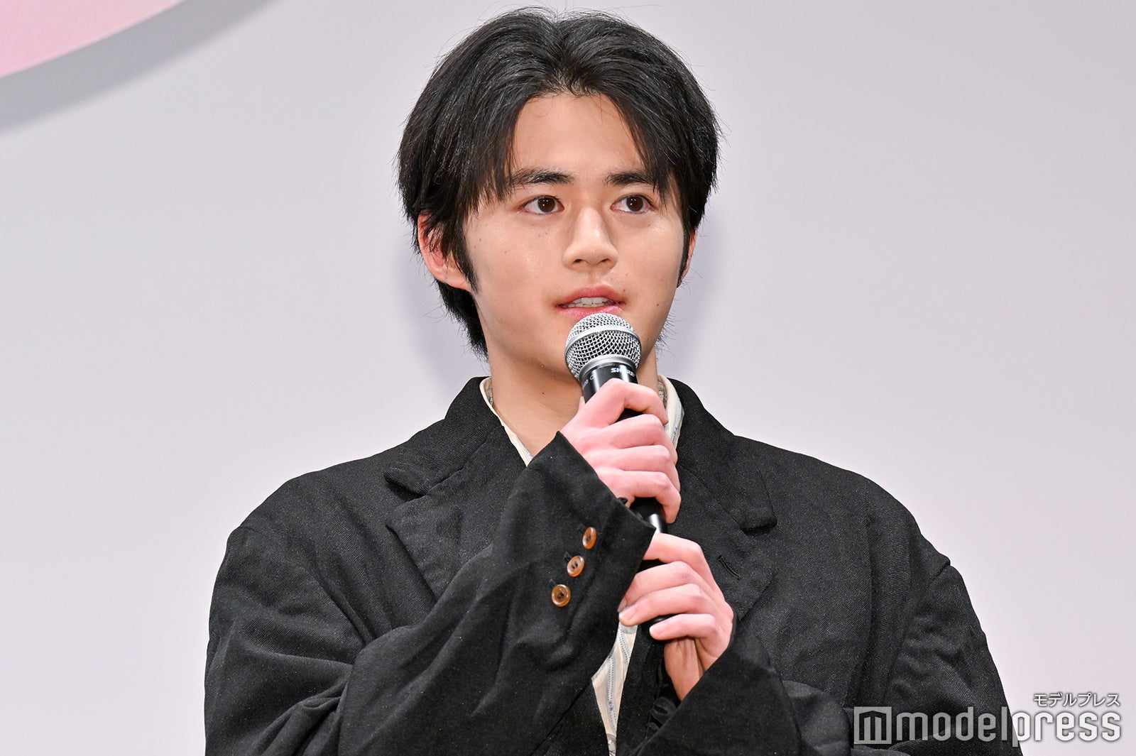 鈴鹿央士（C）モデルプレス