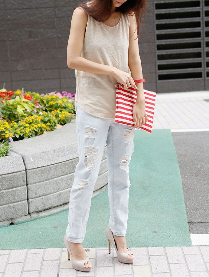 淡色ダメージ加工ボーイフレンドデニム「coca」5,990円(税込)