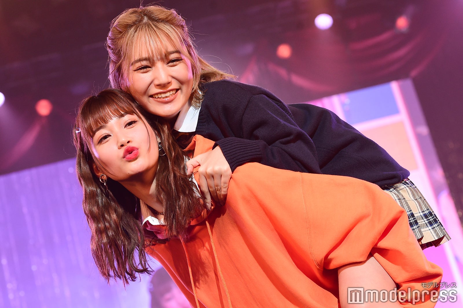 生見愛瑠（めるる）、浪花ほのか（ほのばび） （C）モデルプレス