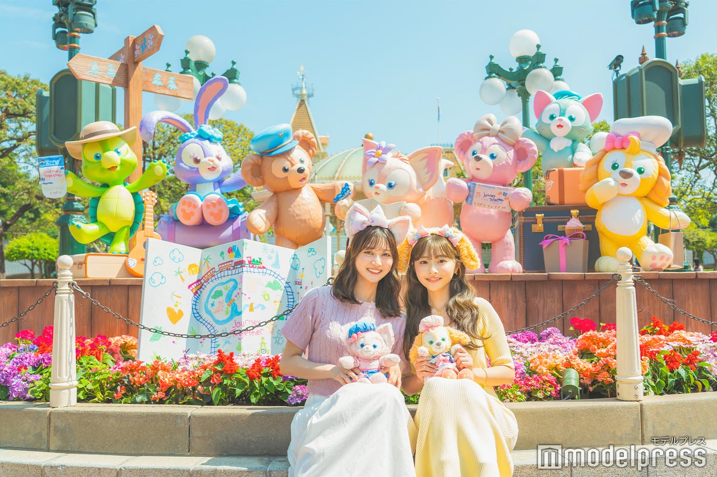 メインストリートUSAにあるダッフィー&フレンズのデコレーション(C)モデルプレス