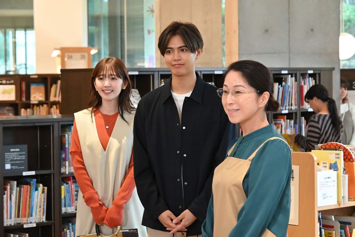 鈴木愛理、片寄涼太ら「推しが上司になりまして」第6話(C)「推しが上司になりまして」製作委員会