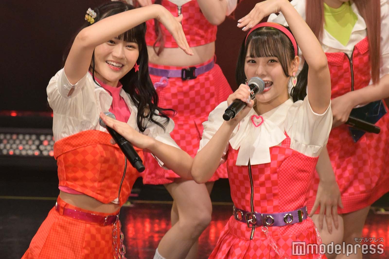 =LOVE （C）モデルプレス