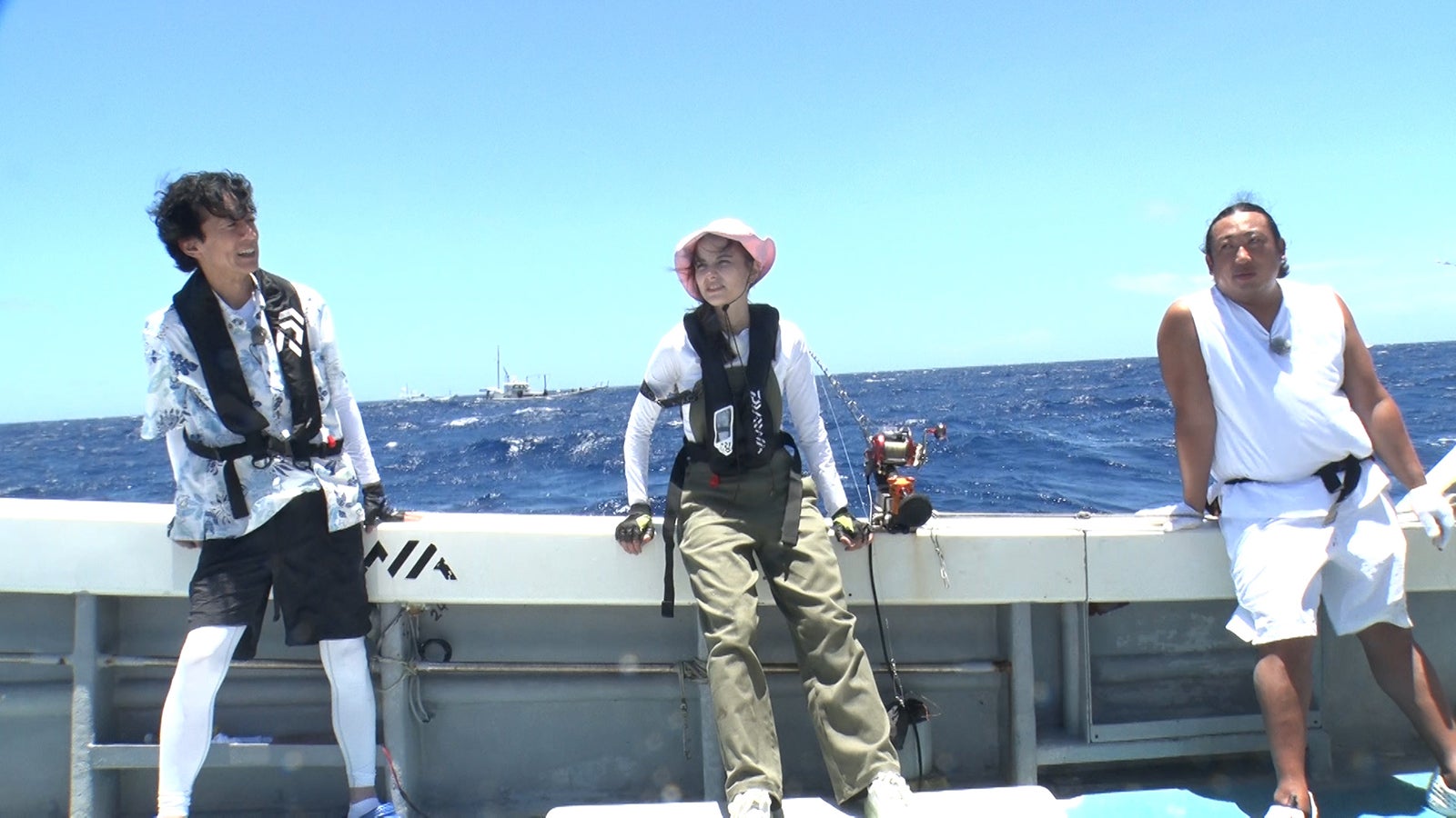 矢部浩之、嵐莉菜、秋山竜次 （C）日本テレビ