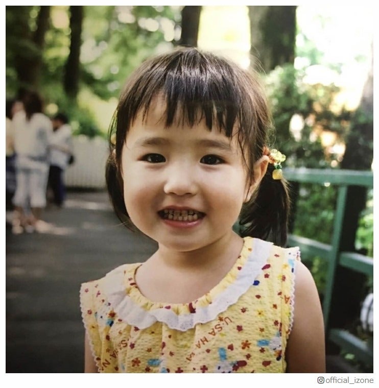 IZ*ONE本田仁美「天使すぎる」幼少期ショットにファン悶絶　誕生日に手紙公開