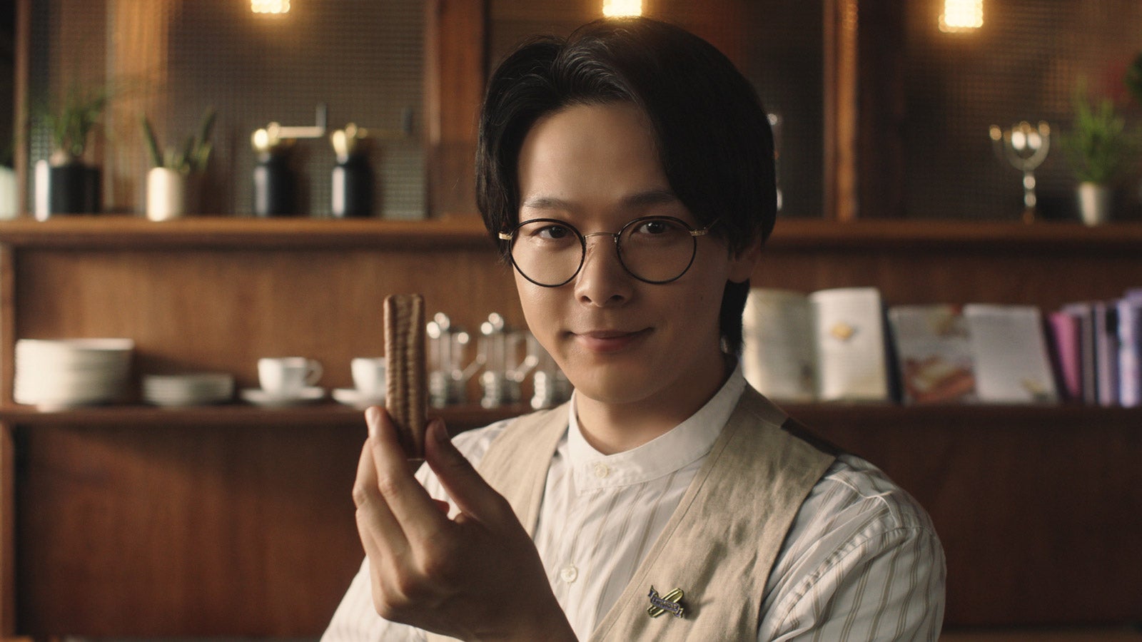 中村倫也／「こだわりの発酵バター」篇より（提供写真）