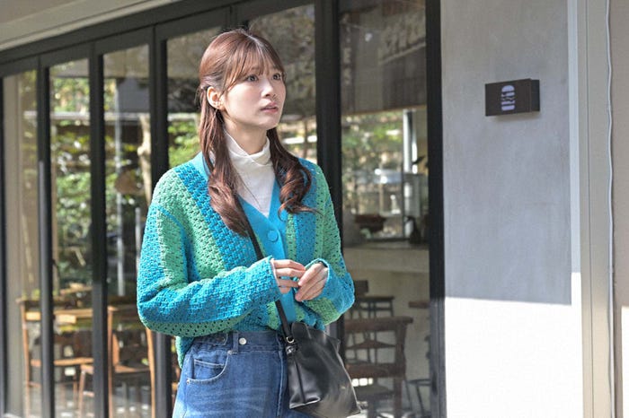 生見愛瑠「くるり~誰が私と恋をした?~」第2話より(C)TBS