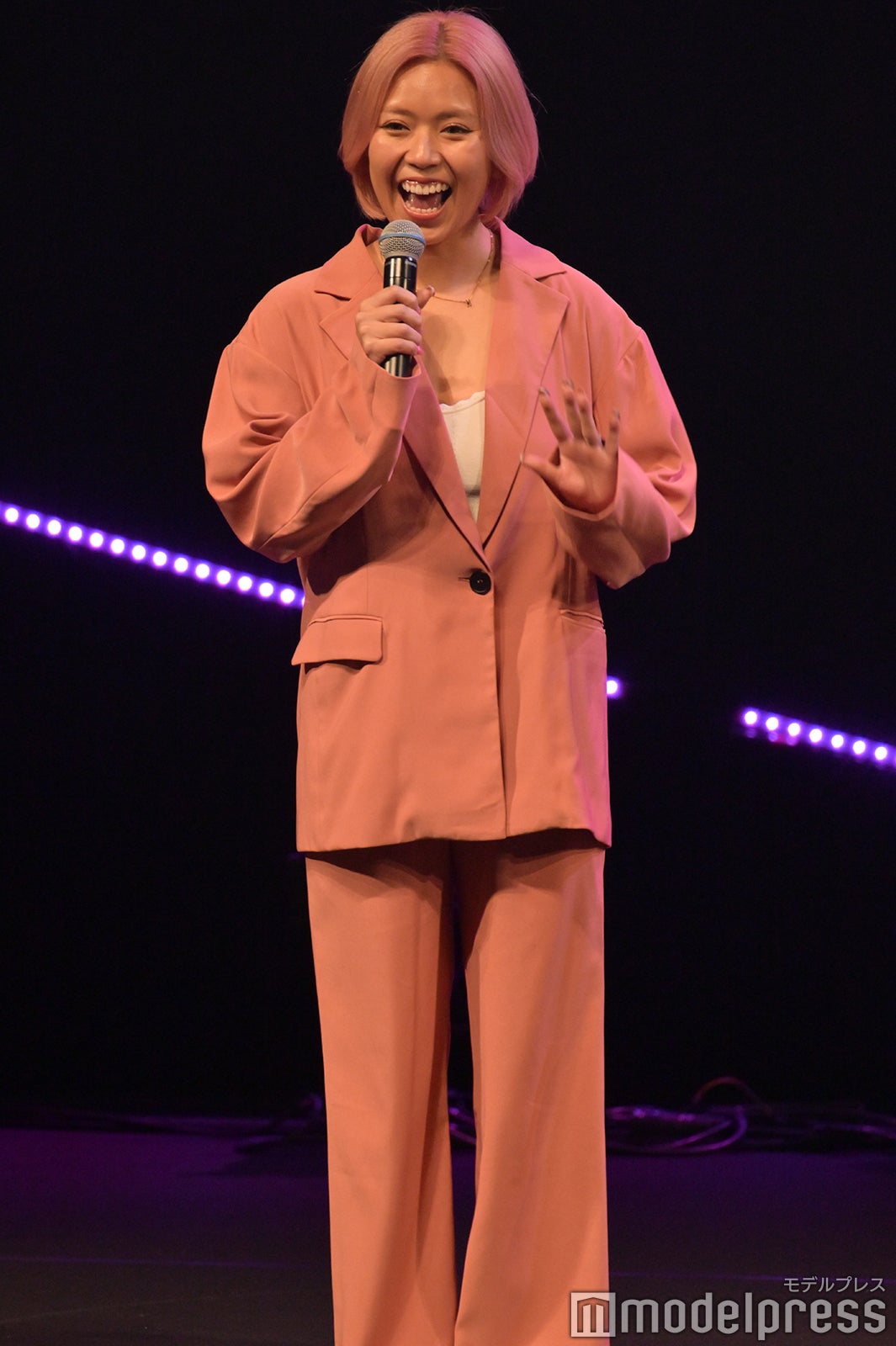 （C）モデルプレス