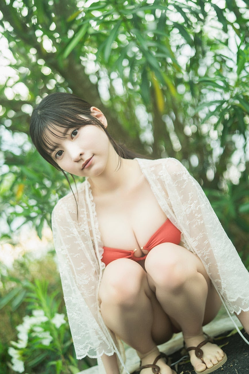 小鳥遊るい「小鳥遊るい 1st写真集（仮）」／撮影：佐藤佑一／KADOKAWA