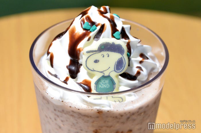 ジョー カインド スヌーピーのチョコレートをON(C)モデルプレス