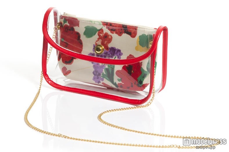 伊藤千晃（AAA）×Marbleeコラボバッグ「花柄クリアーチェーンBAG」