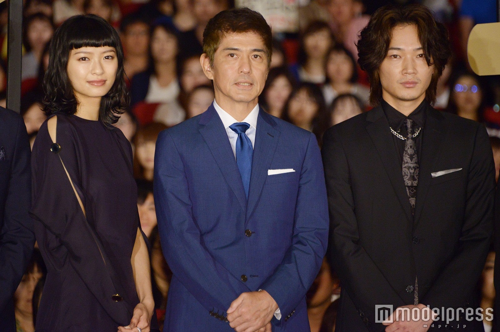綾野剛　佐藤浩市　榮倉奈々　サイン入り生写真　ポラロイド 綾野剛 佐藤浩市 榮倉奈々 サイン入り生写真 ポラロイドの通販