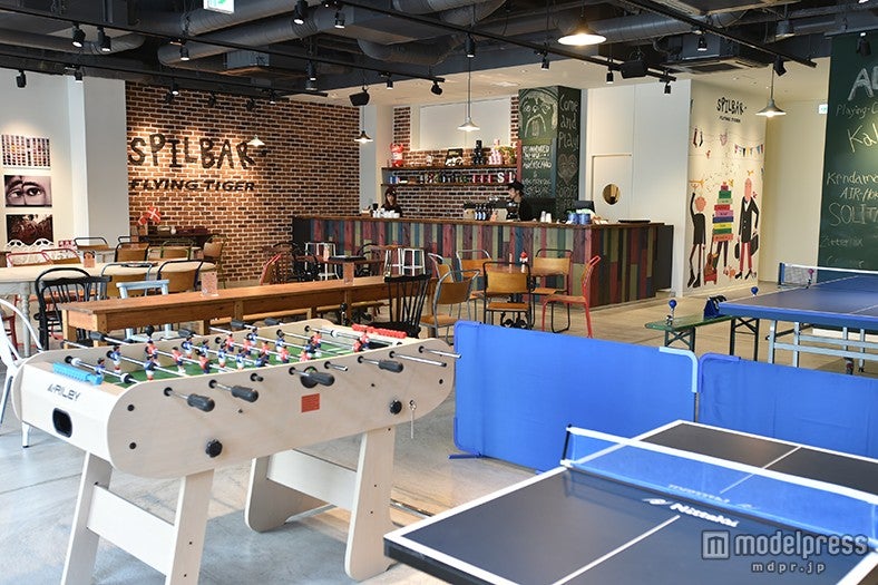 卓球やテーブルサッカーといったゲームが体験できる「Spilbar Flying Tiger」